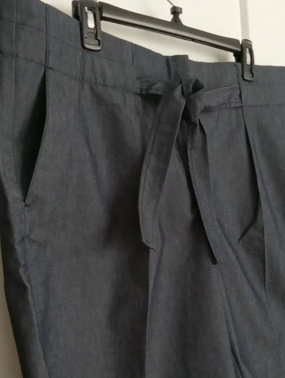 Liz Claiborne, tie up belt, short